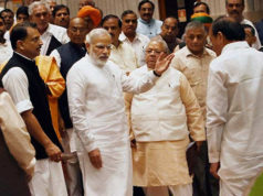 भुवनेश्वर पहुंचे प्रधानमंत्री नरेंद्र मोदी, सीएम नवीन पटनायक ने किया भव्य स्वागत।